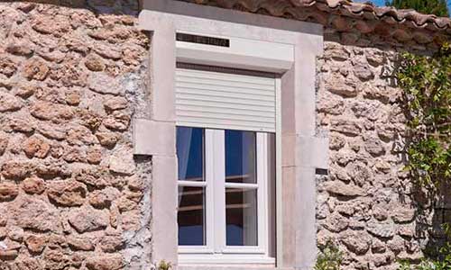 Volets roulants solaires